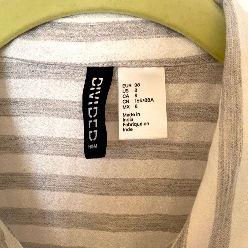 H&M Button Up Tunic - Picture 3 of 6
